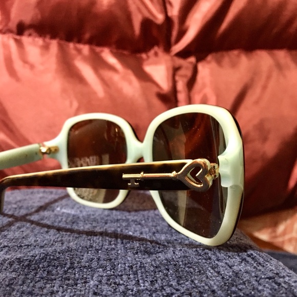 Tiffany&Co Sunglasses. Never worn. - Picture 3 of 6